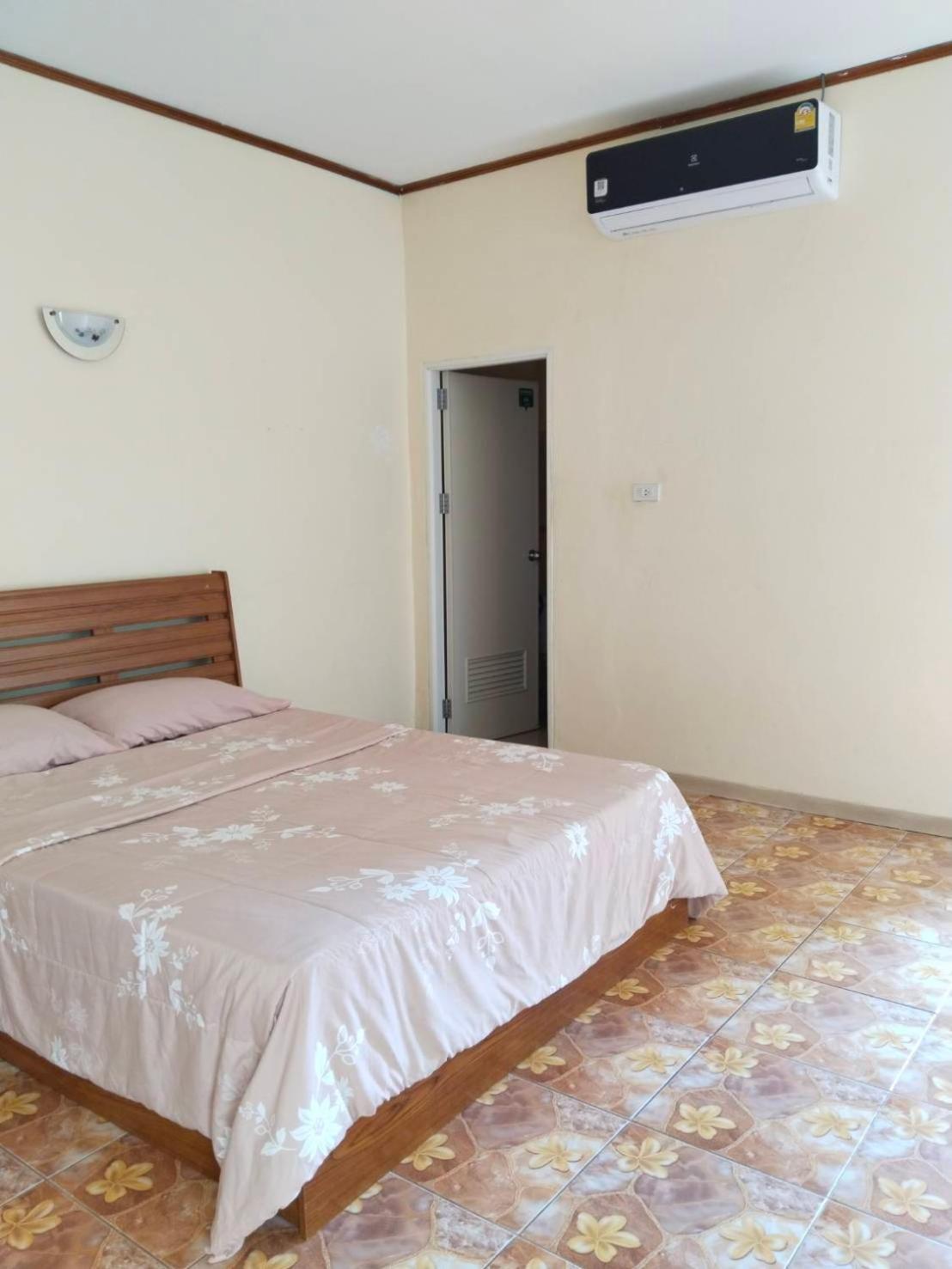 Tiki Bar-Kantiang Guesthouse Ко-Ланта Экстерьер фото