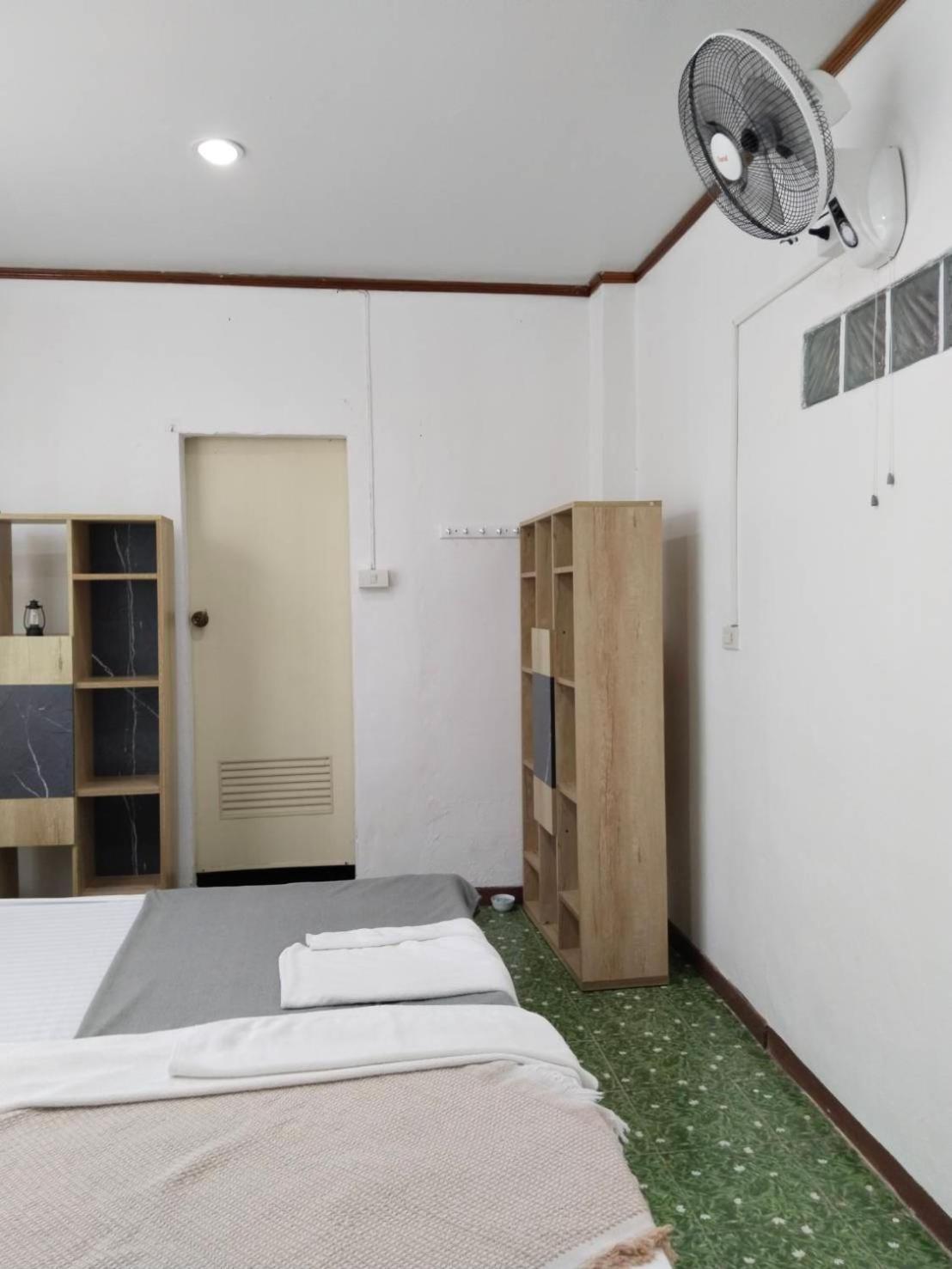 Tiki Bar-Kantiang Guesthouse Ко-Ланта Экстерьер фото